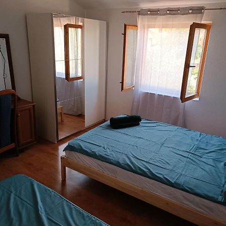 Апартаменты Apartman Brigita Биоград-на-Мору Экстерьер фото